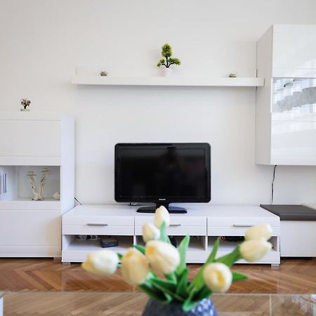 Apartament Zara city center Zewnętrze zdjęcie