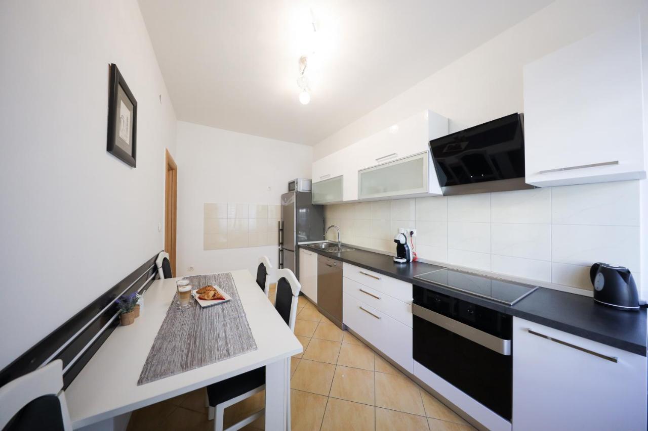 Apartament Zara city center Zewnętrze zdjęcie