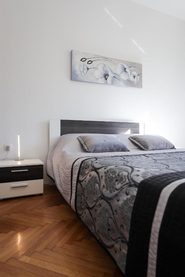 Apartament Zara city center Zewnętrze zdjęcie